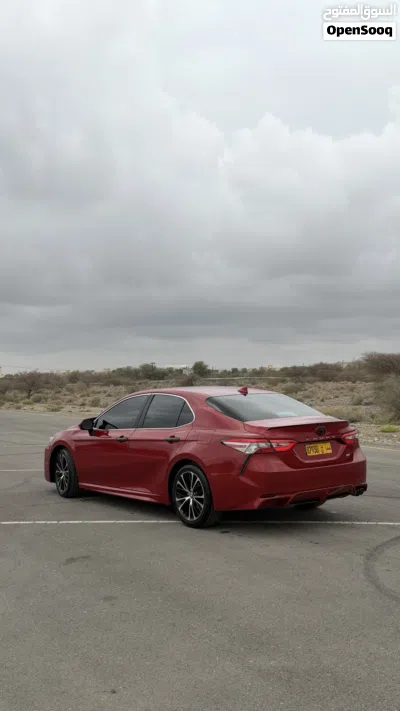 Toyota Camry SE 4