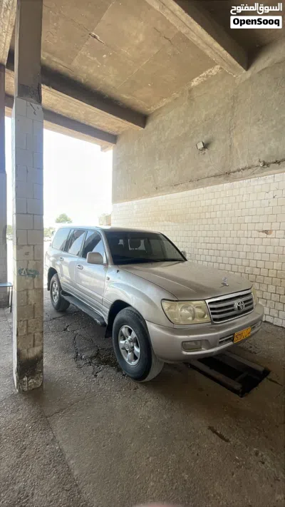 Toyota Land Cruiser EXR 2
