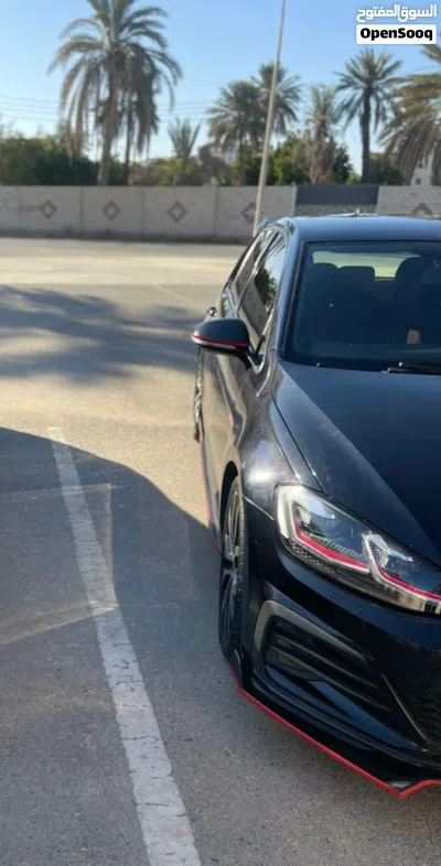 Volkswagen Golf GTI 380 SE 3