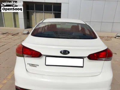 Kia Cerato Standard 3