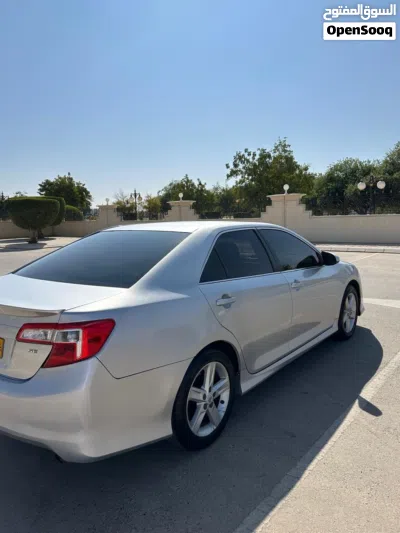 Toyota Camry SE 3
