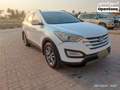 Hyundai Santa Fe GL 2