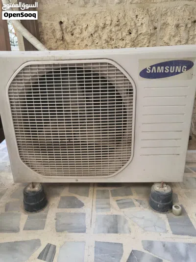 مكيف سامسنج طن ونص مستعمل للبيع لون ابيض 2