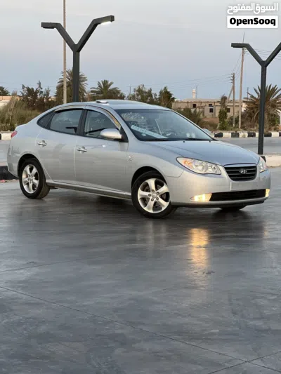 Hyundai Avante SE 2