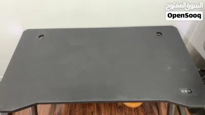 E-WIN RGB Gaming Table. 3