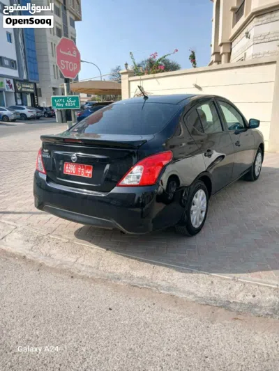 Nissan Versa Standard 3