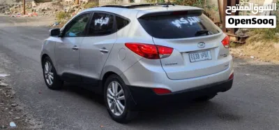 Hyundai Tucson Limited 4