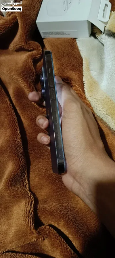 i phone 14 pro 256. Good origami 4