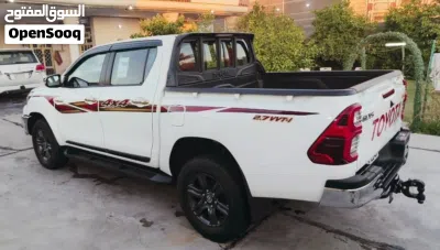 Toyota Hilux GLX 2