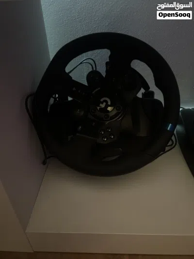 Logitech G29 Driving Force Racing Wheel & Pedals - Dual-Motor Force 3