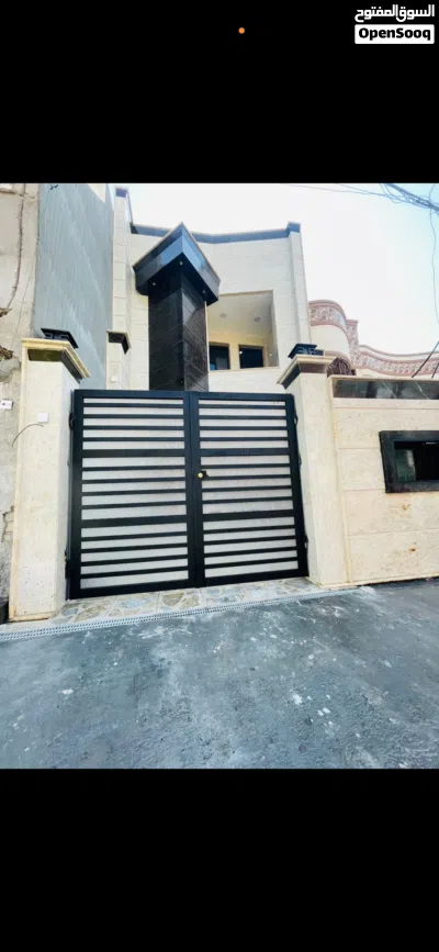 بيت للبيع في منطقه العامريه 3