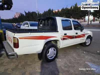 Toyota Hilux GLX 3