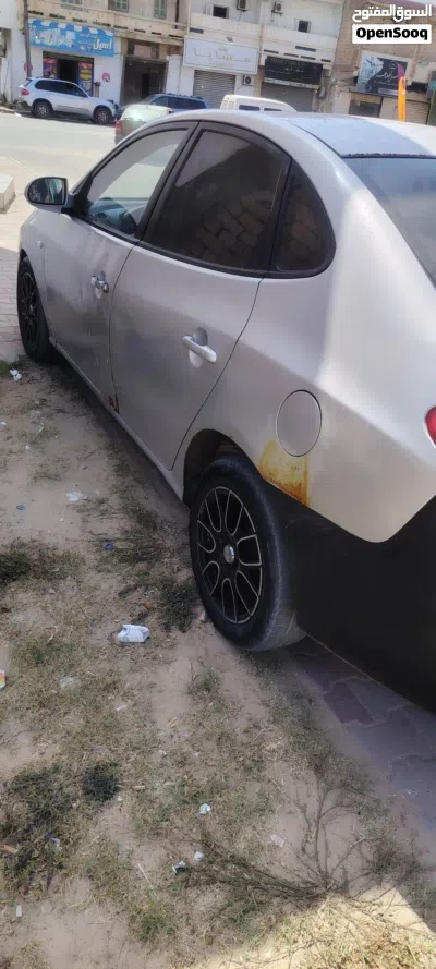 Hyundai Avante SE 4