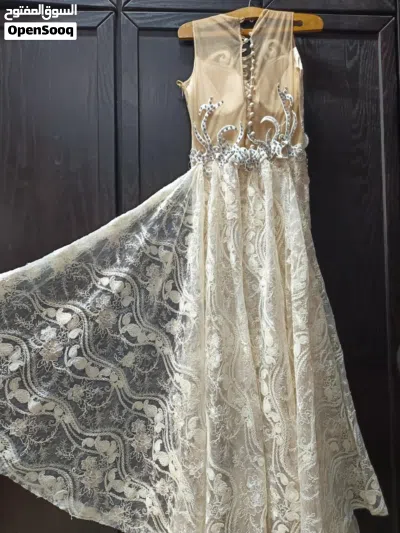 شروة فساتين سهرة ومناسبات مميزة ومطرزة (تصفية كاملة بسعر حرق) 4