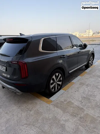 Kia Telluride SX X-Line 4