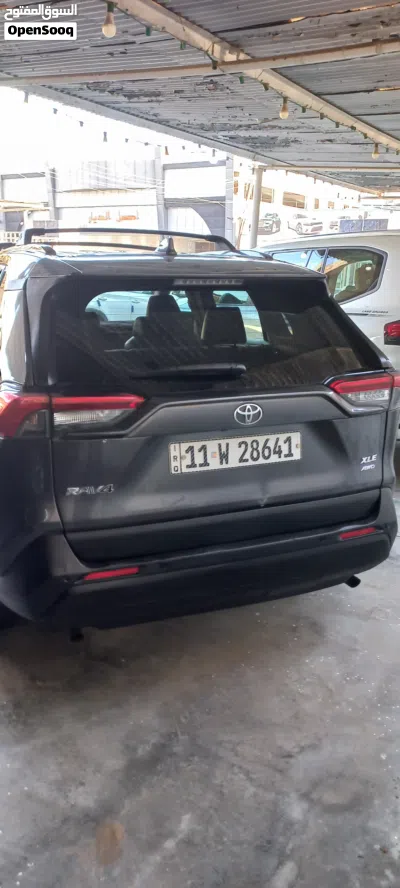 Toyota RAV 4 Limited 3