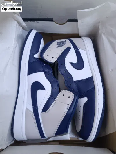 Orignal nike air jordan shoe for sale new unused with box size 45. 4