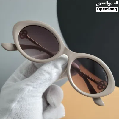 نظارات miumiu الفاخرة الغنية عن التعريف 2