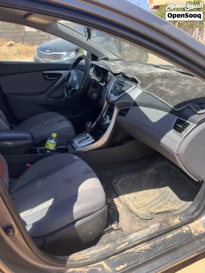 Hyundai Elantra GL 4