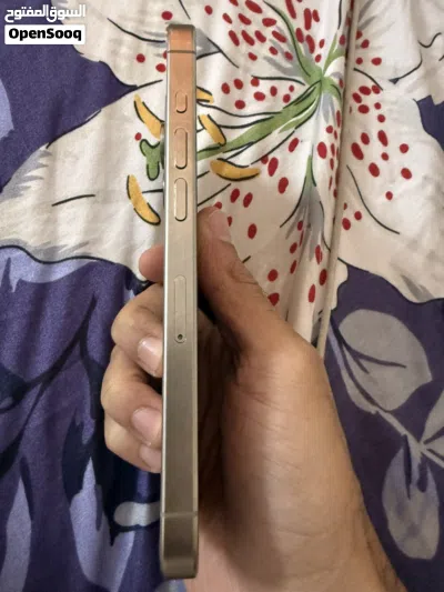 للبيع آيفون 15 برو 2
