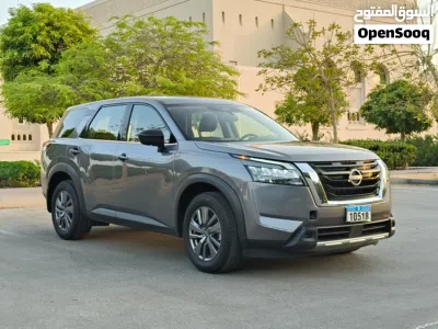 Nissan Pathfinder SL 2