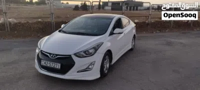 هيونداي افانتي Standard 2