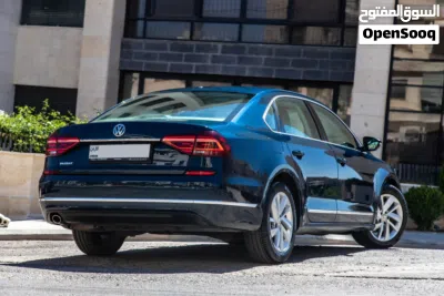 Volkswagen Passat SE 4