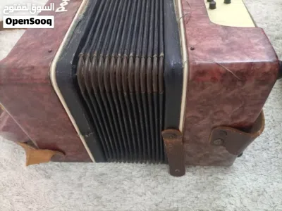 أكورديون أزرار سوفيتي عتيق (هارمونيكا/غارموشكا) يُعرف باسم رومشك صنع 1960 4