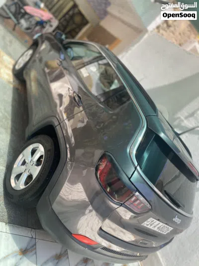 جيب كومباس Latitude 2