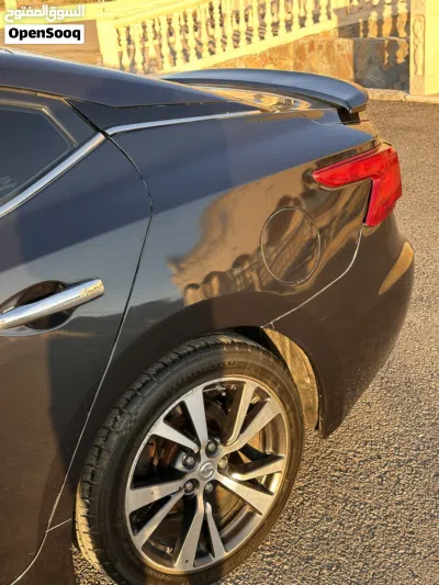 Nissan Maxima SV 3