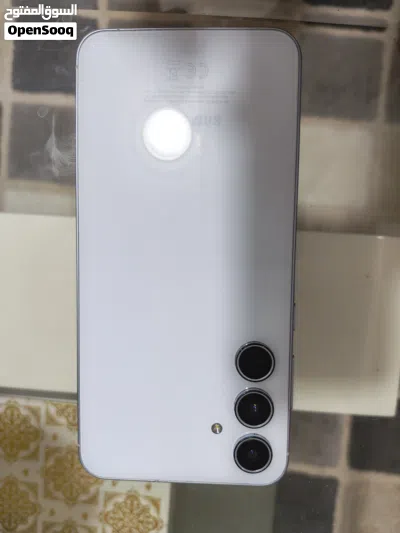للبيع سامسونج A55 5G نظيف جداً بحالة الوكالة (مستعمل لفترة بسيطة)Samsung Galaxy A55 5G للبيع - 2