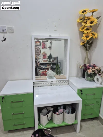 Dressing table 2