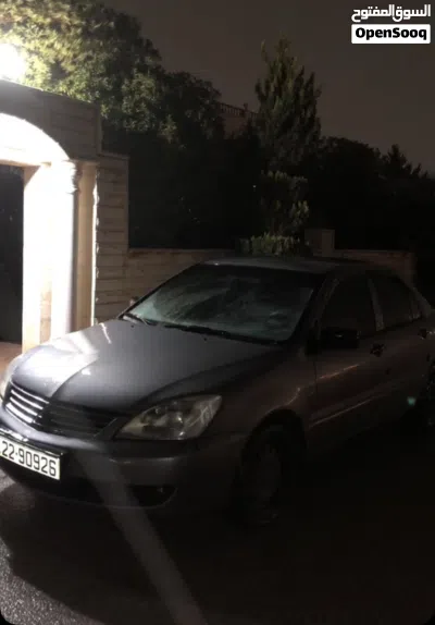 Mitsubishi Lancer Standard 4