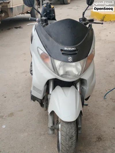 Suzuki Burgman 200 2