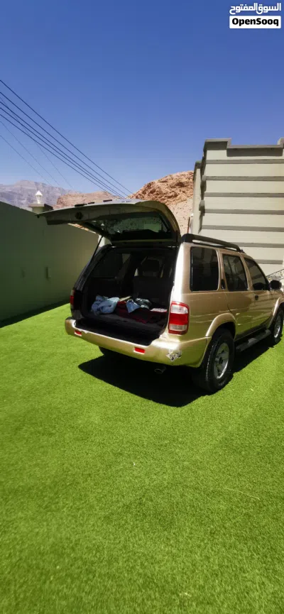 Nissan Pathfinder SL 4