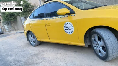 Hyundai Avante SE 2