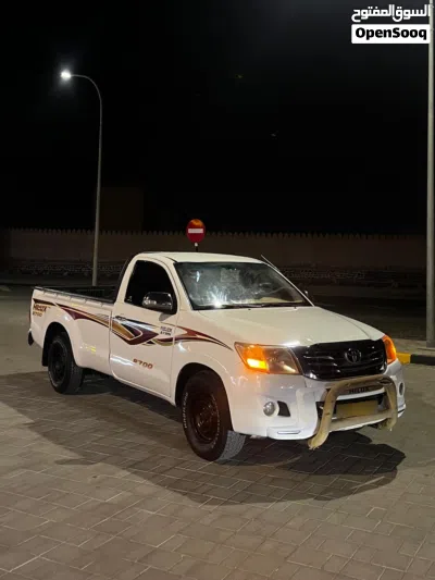 Toyota Hilux SR5 3