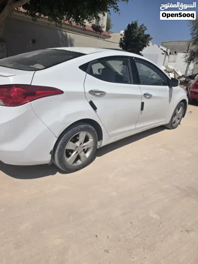 Hyundai Elantra GL 3
