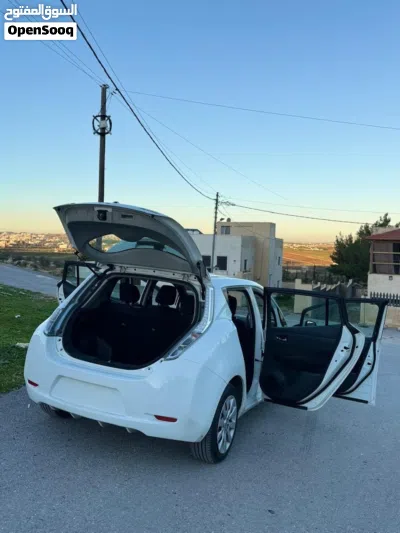 Nissan Leaf S 3