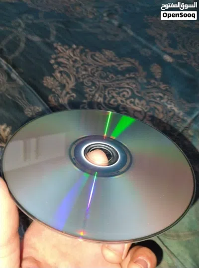 للبيع CD فيفا 23 للبلايستيشن 4 (PS4) بحالة ممتازة وشغال بدون أي مشاكل. 4