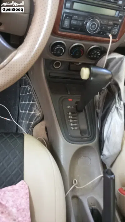 نيسان صني Standard 4