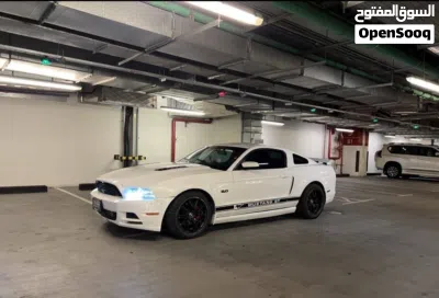 Ford Mustang Standard V6 3