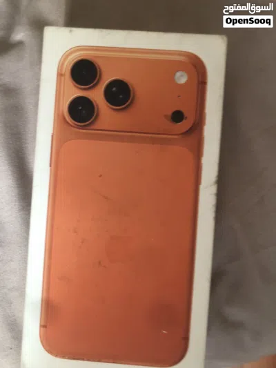 iPhone 17 pro max broken screen 3