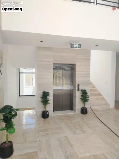 في عبدون وبالقرب من السفارة الامريكيه شقة شبه ارضي 240م تحت الإنشاء / ref 1363 3