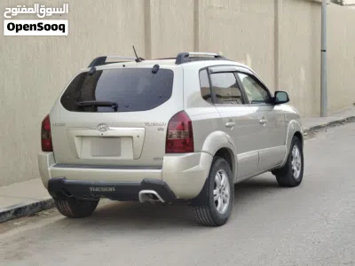 Hyundai Tucson Limited 4