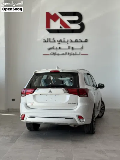 Mitsubishi Outlander GLX 3
