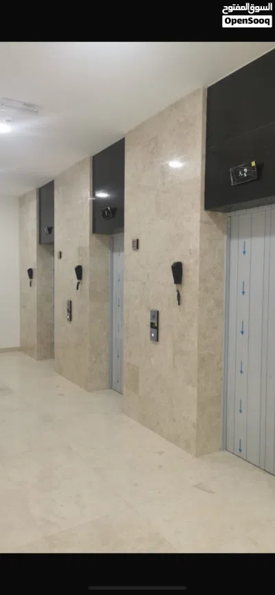 Commercial office for rent 4