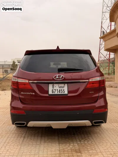 Hyundai Santa Fe Limited 4