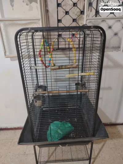 للبيع قفص مكاو و كاسكو ستاند حجم كبيرر بحالة الوكاله مع عجلات ما شالله بسعر مغري جدااا 3
