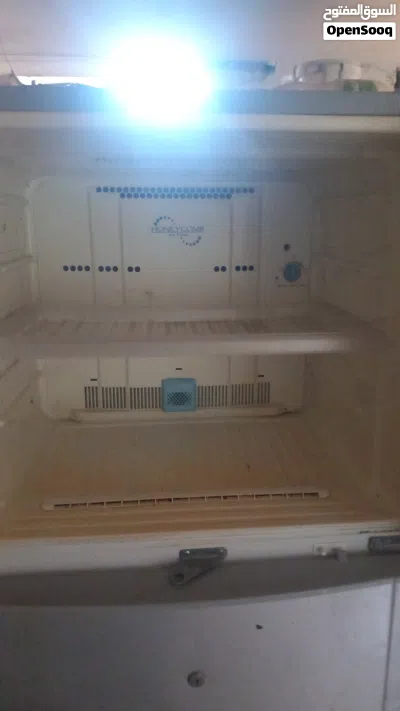 ثلاجه شارب للبيع 3